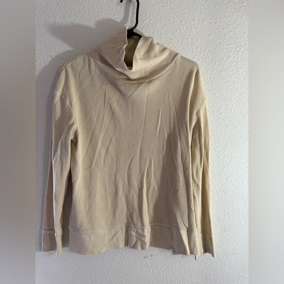 Patagonia Women's Cream Turtleneck Sweater - Picture 2 of 5